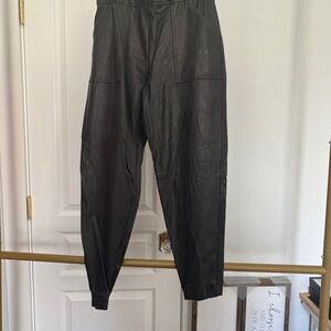 SPANX Black Cropped Pants